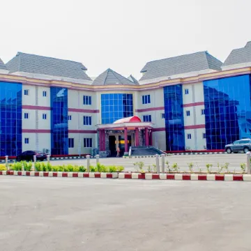 De Peace Hotel and Suites