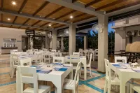 Oceanfront Condominium - Nilaveli - parking