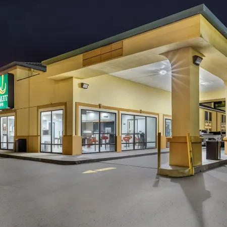 Quality Inn Auburn Campus Area I-85