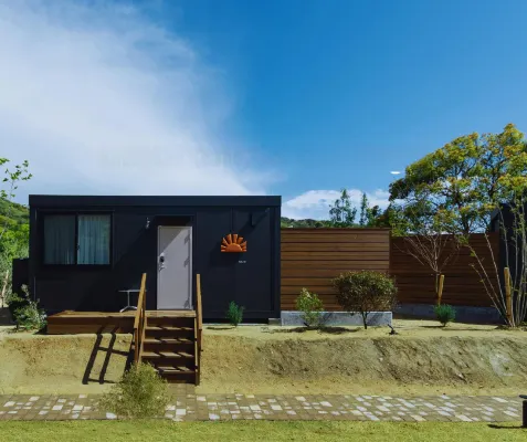 Amarancia Cottage Hugging Nature House