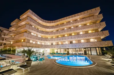 Waldorf Palace Hotel Hotels in 