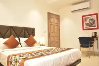 Via Chattarpur Enclave - Opposite Tivoli Garden Hoteller i Chhatarpur