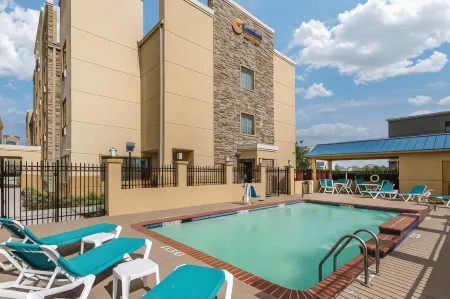 Comfort Suites Baytown I – 10 Отели в г. Бейтаун