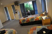 West City Motel Hotels in Saint Albans