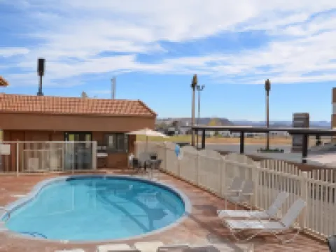 ハワード ジョンソン ホテル & スイーツ バイ ウィンダム セント ジョージ セントジョージのホテル