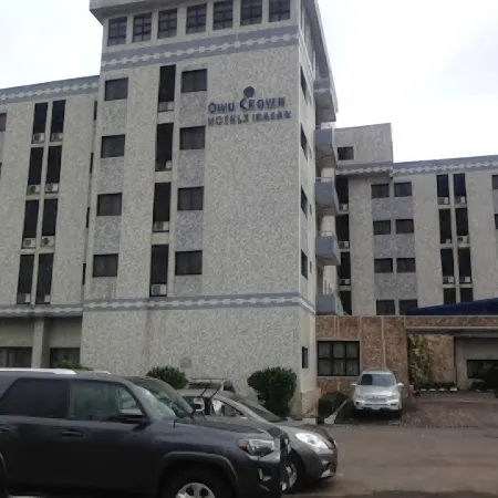 Owu Crown Hotel - Regular