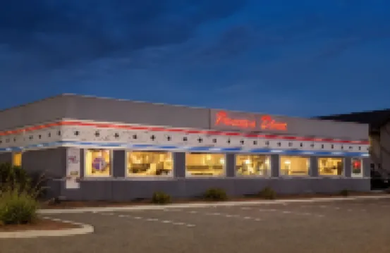 Travelodge by Wyndham Santa Teresa Hotel a 