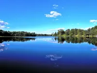 Serene Sunset View Lakehouse Near Cascade Mountain Hotels in Packwaukee