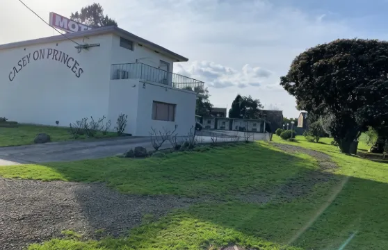 凱西安普林斯汽車旅館