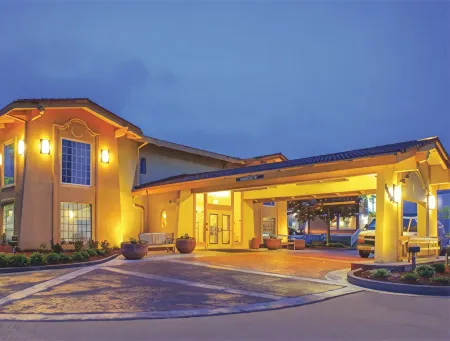 La Quinta Inn by Wyndham Moline Airport