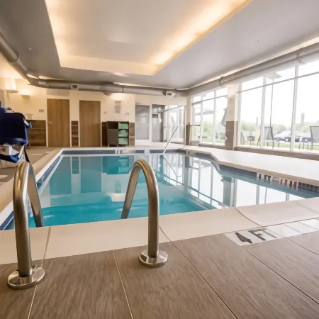 Fairfield Inn & Suites Philadelphia Broomall/Newtown Square Отели в г. Брин Маур