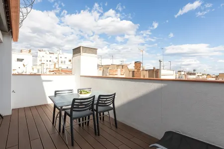 Aspasios Las Ramblas Apartments Отели рядом с достопримечательностью «Большой королевский дворец»