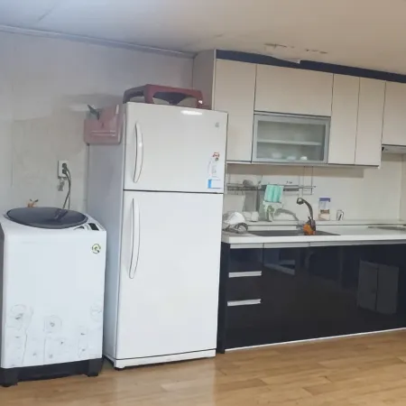 Jecheon Gomuseorisan Lodge Pension Отели рядом с достопримечательностью «Храм Токчуса»
