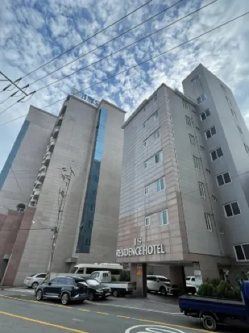 JS Residence Okpo酒店 酒店
