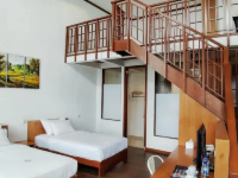 Pondokan Tjiburial Hotels in Cimenyan