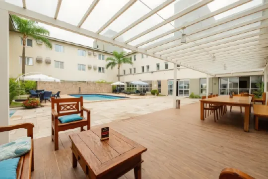 Ibis Styles Campinas Alphaville Hotel berhampiran PUC Campinas D. Pedro