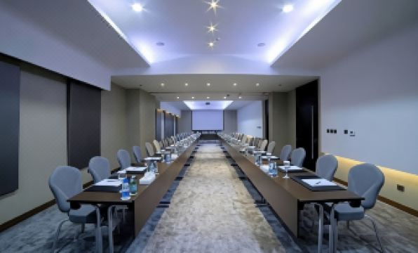 Golden Tulip Dammam Corniche Hotel