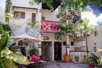 Hotel Casa Blanca - Kitchens
