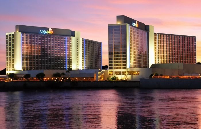 Aquarius Casino Resort