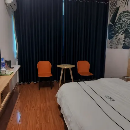 Luocheng Huali Hotel