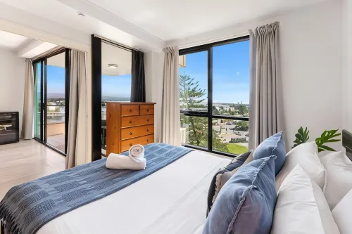 Mantra Broadbeach on the Park - Airport Shuttle