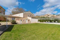 Casa Con Piscina En Selva - con encanto