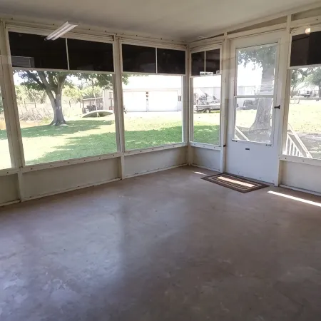 Charming 3 bedroom Florida Gator Camp 2.0 off the rim of Lake Okeechobee - BHR