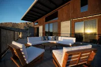 Off-Grid, Modern Cliff House