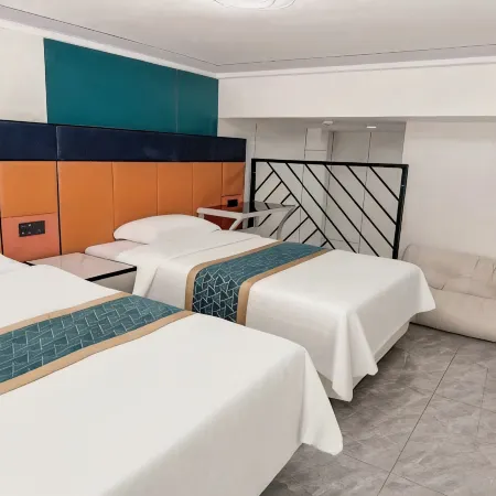 Penglai Light Luxury Hotel (Fuyuan Port Dongji Pavilion)