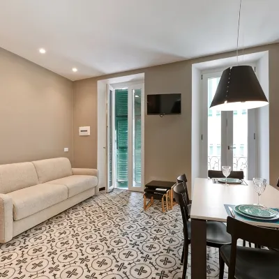 Via ROMA 52 Large Apartament (up to 8) Hotels near Fegina Beach