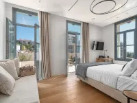 Hellenic Vibes Smart Hotel Отели рядом с достопримечательностью «Мечеть Тзисдаракис»