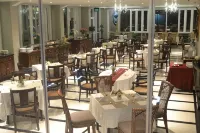 La Lisa Hotel Surabaya - Bữa sáng