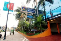 Best Western Hollywood Plaza Inn Hotel - Hollywood Walk of Fame La Hotel in zona Magic Castle