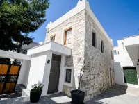 Swan Boutique Hotel Hotels near Myndus Gate