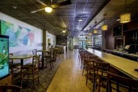 納格斯海德華美達廣場飯店 - 酒吧
