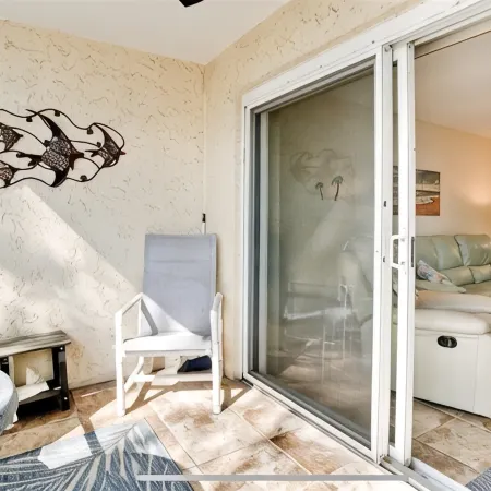 Beachfront Gulf Views 2BR 2BA with pool and elevator -just steps to the beach