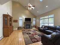 Saratoga Retreat with Heated Saltwater Pool - Wi-Fi