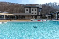 Chaeonjae Gongju - Pools