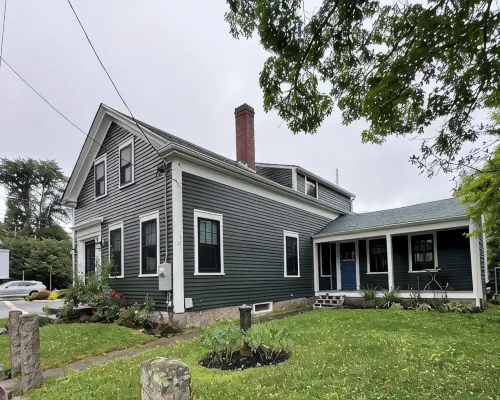 Charming newly renovated home in Little Compton. Hotele w: Little Compton