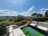 Villa Dei Pavoni - Luxury Villa on top of hills in Florence - Wifi