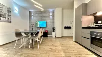 Elegant renovated apartment in the center of town, a few steps from the beach