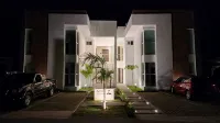 Escape to paradise with stunning Golf views in. - โฮมสเตย์