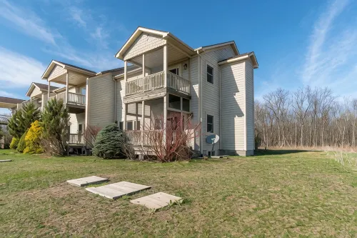 Spacious 4-bedroom overlooking Singer Castle including boat slip on the river - 4-Star