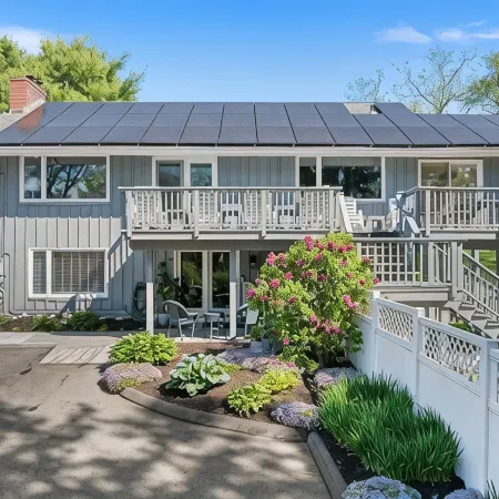 Exceptional Contemporary Coastal Retreat-4 King Bedrooms Mystic Noank Groton CT