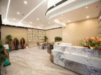 โรงแรมเดเลนี (จัตุรัสสี่พฤษภาคม ชิงเต่า เวียงจันทน์ซิตี้) โรงแรมใกล้จัตุรัสสี่พฤษภาคม