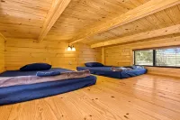 Barnwell Mountain Cabins #2: Cabin/Tiny Home w/ loft in Gilmer across from BMRA