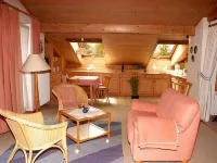 Well-kept attic apartment with mountain views, free WiFi, TV, Chiemgau map, ...