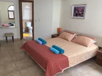 5 Star Luxury Villa - Large Private Pool - Spacious Rooms - Panoramic Sea Views - balcony
