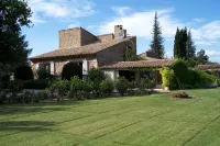 Charm in Luberon - Homestays