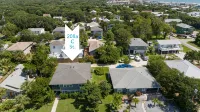 Beachy Getaway–Cozy, Clean & Equipped w/ All Essentials! Relax, Enjoy & Refresh! - 3-Star